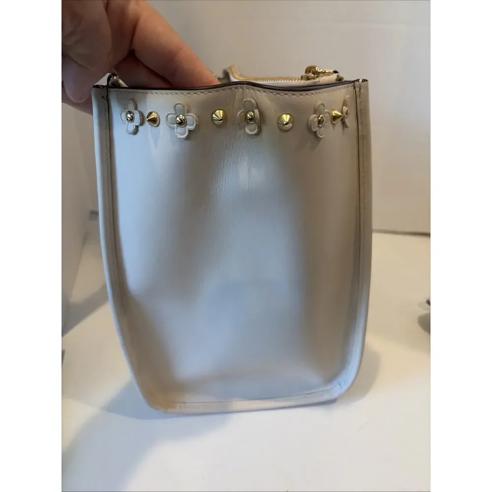 Coach Ivory/cream leather handbag with gold accent EUC Used Once f47300